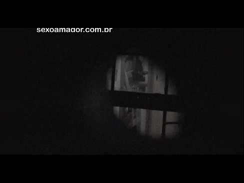 ❤️ Blondie hè videoregistrata in segretu da un voyeur di u quartieru nascostu daretu à i mattoni cavi Sessu à co.yespornpics.ru ﹏